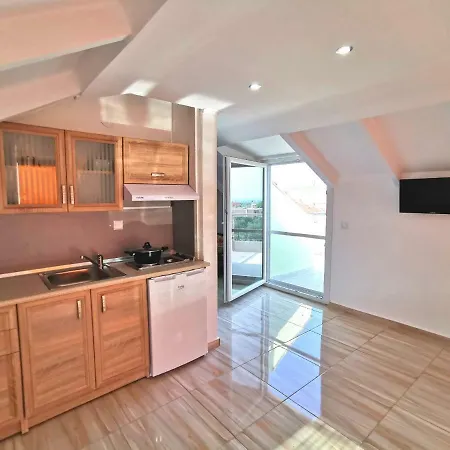 Apartament Kidonis *